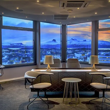 Ξενοδοχείο Radisson Blu 4*