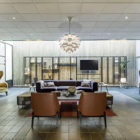 Radisson Blu Ξενοδοχείο 4*